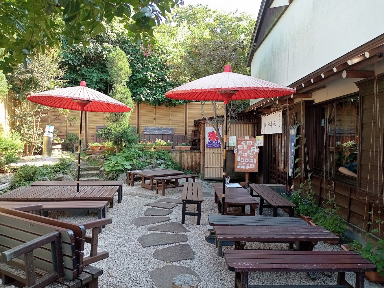 江の島 島の茶屋あぶらやの外観