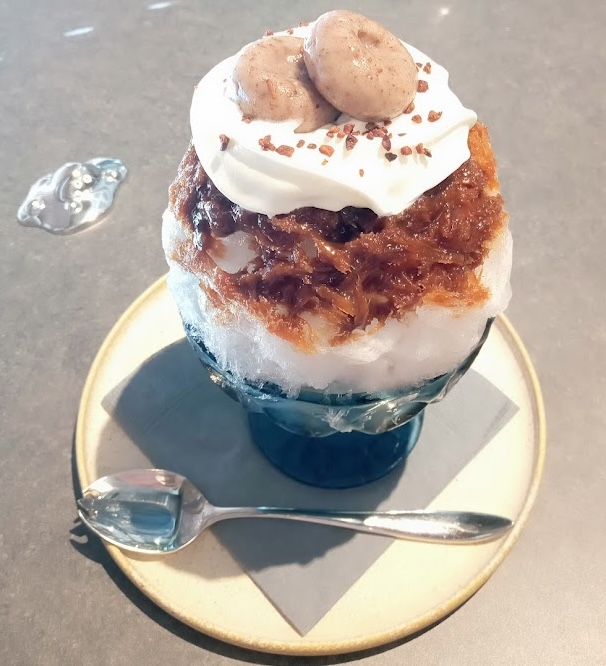 鎌倉駅のチョコレート専門店 ショコラトリーキャメル カカオ珈琲&ミルク+ミルクジェラート