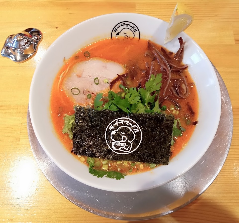 鎌倉駅のらーめん店 ラブラヌードルのパクチーレモン